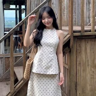 (Category: ) located in . Submitted by komorebi___ (Listing ID 1420768195, Image 1). Description: .