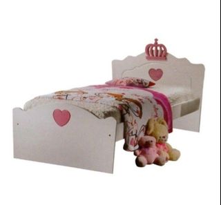 (Category: ) located in . Submitted by furnituresalestore (Listing ID 1420853133, Image 1). Description: .