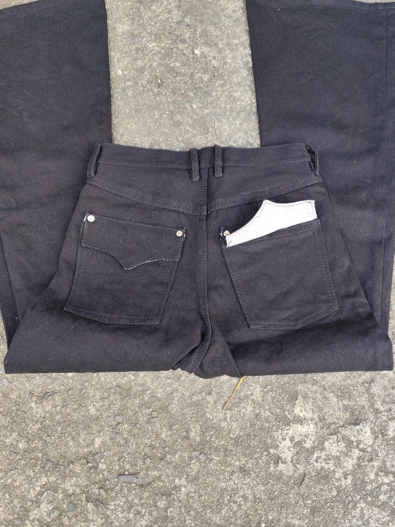 Raw Bootcut Flare Jeans (Category: Jeans) located in Las Pinas. Submitted by sainthrift_ (Listing ID 1420924632, Image 3). Description: Jet Black 14oz Raw denim custom mule pockets silver hardware w- 27-28" l- 40" hem- 11" can do commissions hmu.
