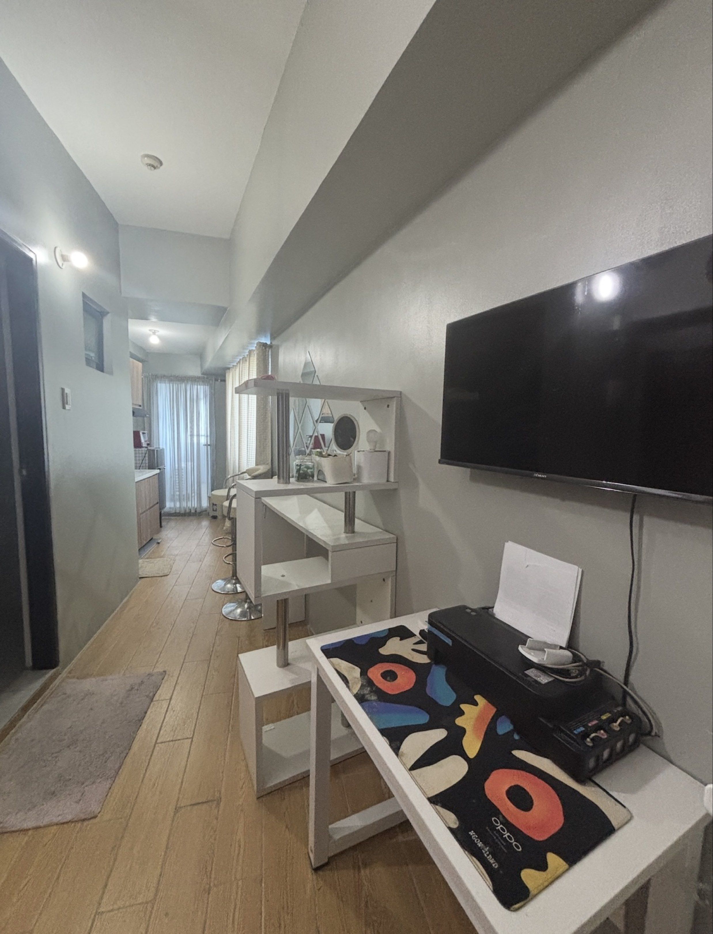 R-Square Residences Condominium, Near DLSU (Category: Apartments & Condos) located in Muntinlupa City. Submitted by bobateaaa9 (Listing ID 1420815231, Image 3). Description: 🏢 CONDOMINIUM UNIT FOR SALE – DIRECT OWNER | URGENT SALE Selling our condominium unit at R Square Residences, Taft Avenue, Manila. Reason for sale: My daughter has already graduated, so the unit is no longer in use. 📍 Location: R Square Residences 2622 Taft Ave. corner P. O