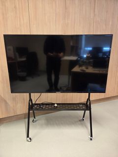 (Category: ) located in . Submitted by microenterprise (Listing ID 1420840950, Image 1). Description: .