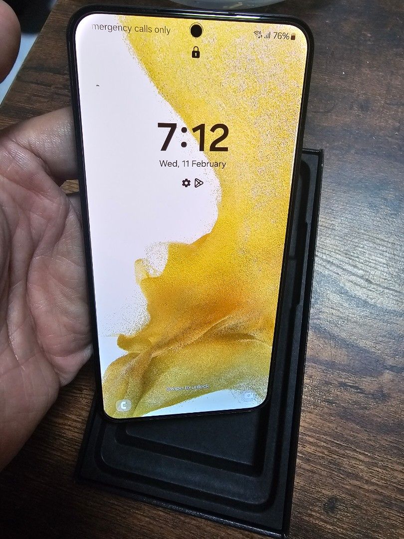 Samsung S22 plus s22+ (Category: Samsung) located in Quezon City. Submitted by mckoyboni (Listing ID 1420935965, Image 1). Description: Bought 2023 from memoexpress Used until 2025 -Unit in GOOD CONDITION -tempered glass -orig box -no charger -check pics for signs of usage -ejector pin -ringke case Meetup: Sundays only SM Novaliches SM North edsa Trinoma Fairview terreces Cash, Gcash or bank transfer.