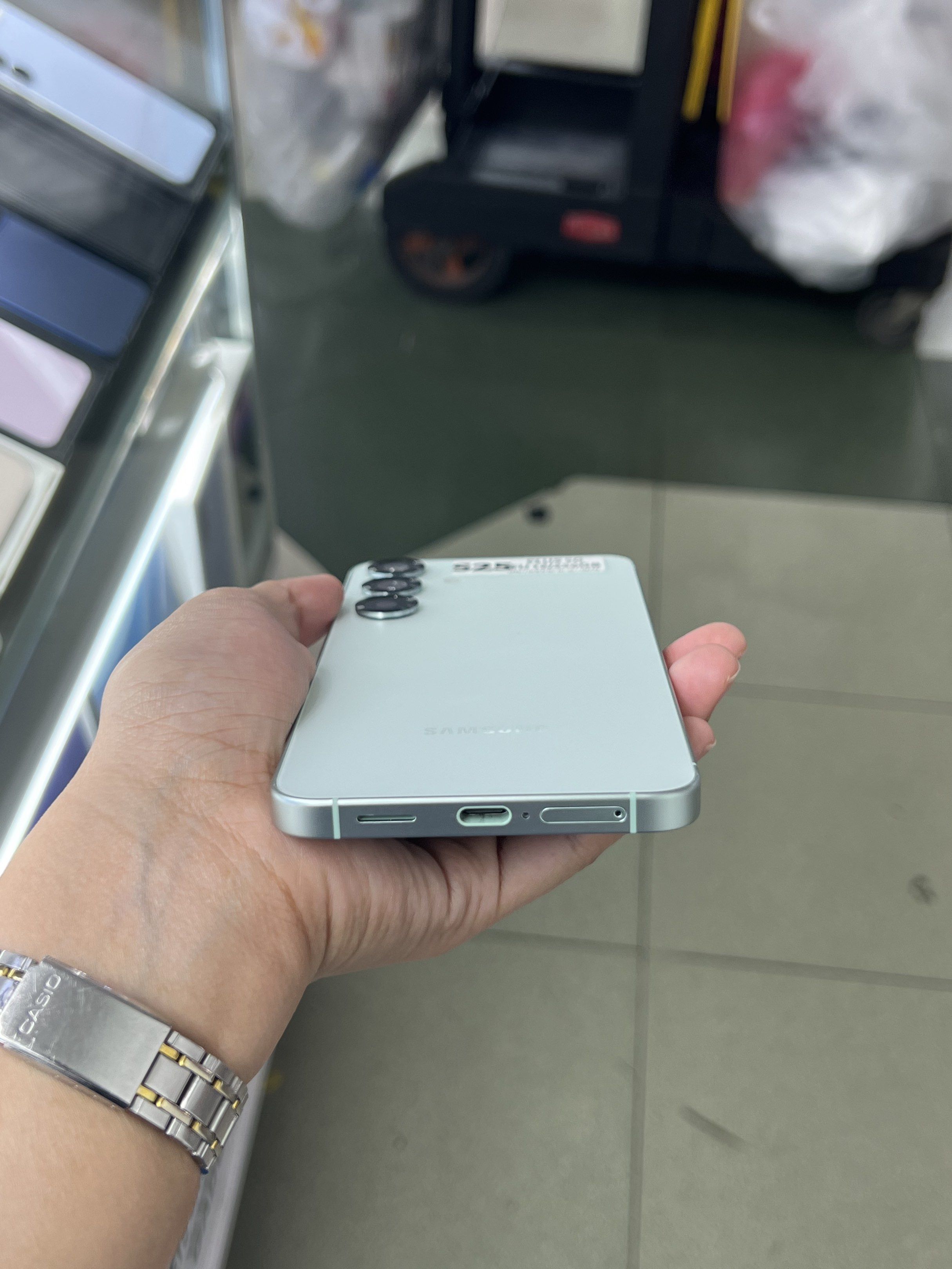 SAMSUNG S25 PLUS 12/256GB OPENLINE NTC VARIANT NO ISSUE (Category: Samsung) located in San Juan City. Submitted by ainahgadgetsshop (Listing ID 1420891019, Image 3). Description: FEBRUARY 2026 STALL #: XB-07 FOR SALE | TRADE / SWAP PASS SA MGA SCAMMERS / THIRD PARTY (RFS: Buy and Sell) SAMSUNG S25 PLUS 12/256GB OPENLINE ⬇️DETAILS⬇️ •12/256 GB (Other storage is also available) •Mint (Other color is also available but price may vary) •NTC Variant •