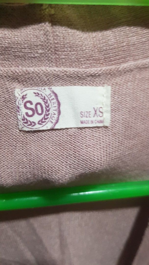 SO fab Heritage Cardigan XS (Category: Coats, Jackets and Outerwear) located in Gumaca. Submitted by m4ruh (Listing ID 1420757643, Image 2). Description: - SO Heritage cardigan - Size: XS - Color: Neutral - Features: Long sleeves, two front pockets - Made in China - Versatile and easy to pair.