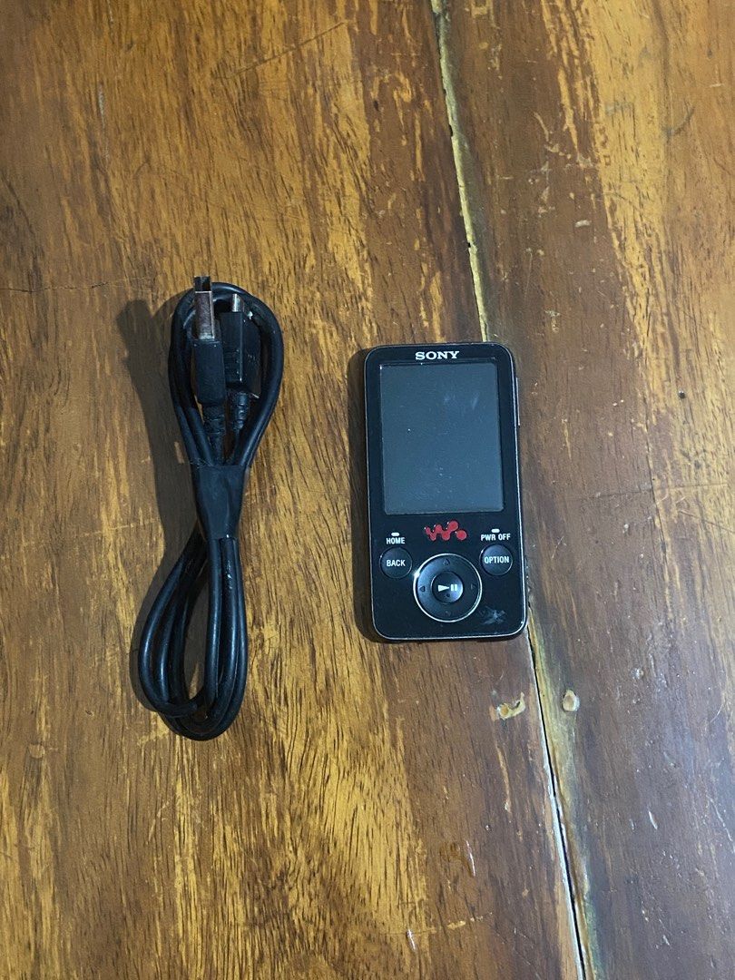SONY WALKMAN NWZ-E436F 4GB (BLACK) (Category: Portable Music Players) located in Manila. Submitted by lezzhiedeals (Listing ID 1420819370, Image 1). Description: ‼️ 3,000 PHP ONLY WITH FREE SHIPPING ‼️ Buy your own will ‼️NO ISSUES. THE WALKMAN IS TESTED AND PERFECTLY WORKING‼️ WITH 66 SONGS INCLUDED Body Cosmetics: 7/10 (may unting scratches lang sa screen and dents sa body) Condition: - working lahat ng functions - makunat pa iyong battery - al