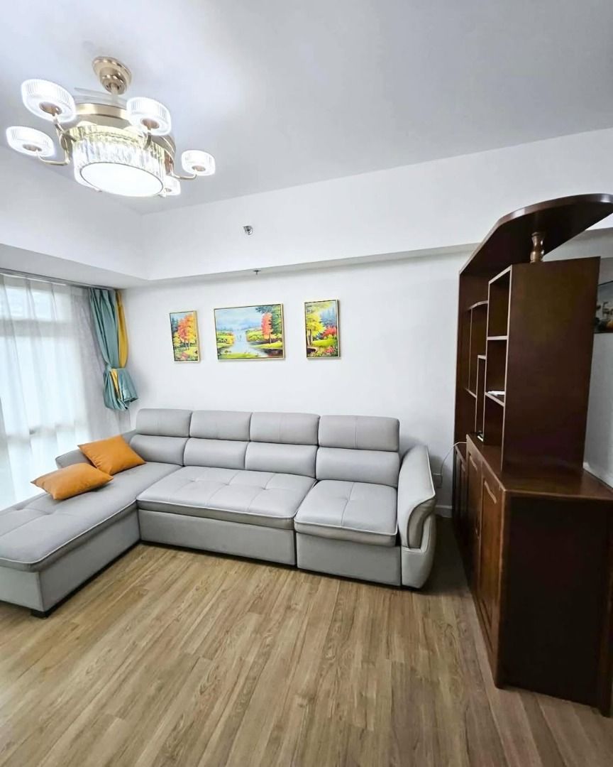 The Veranda 1 Bedroom (Category: Apartments & Condos) located in Manila. Submitted by jeromeasuncion (Listing ID 1420930670, Image 3). Description: 📍The Veranda, Arca South 🔸1 bedroom 🔸approx 58 sqm 🔸South Tower 🔸fully furnished 🔸with balcony 🔸with parking slot 🏷️Php 55,000/month for lease For viewings, please schedule in advance and call 09777621287.