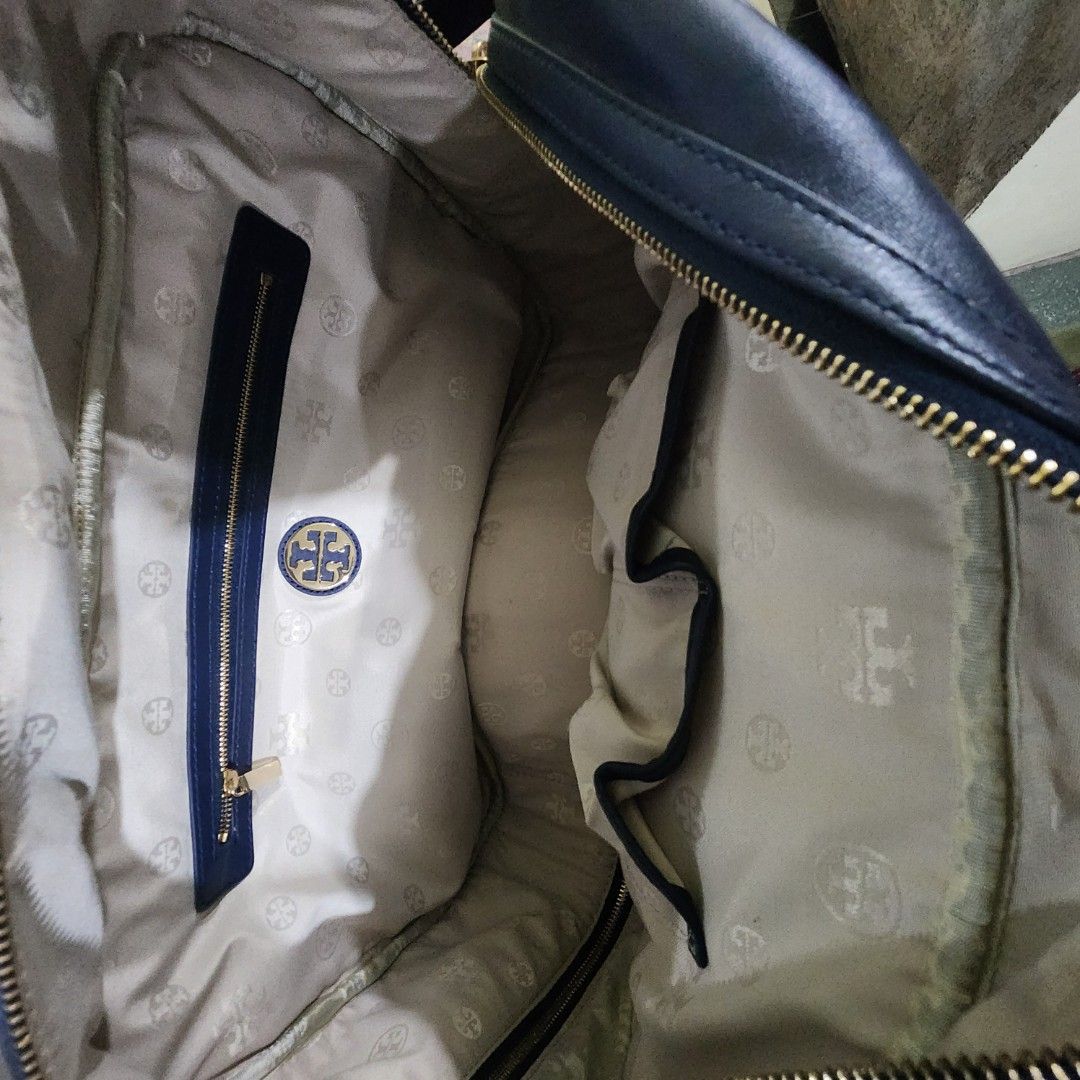 Tory Burch Moroccan inspired luggage from 2013 Spring Collection (Category: Tote Bags) located in Imus. Submitted by its.inah (Listing ID 1420908610, Image 2). Description: FS: Carry on bag from Spring 2013 collection Used, no other inclusions. Bag only. Personal used. 10k only! Can ship via LBC or meet-up 📍Imus, Cavite https://youtu.be/iiu13IHQ-MA?si=1VPodg7XFzBWWzxH.