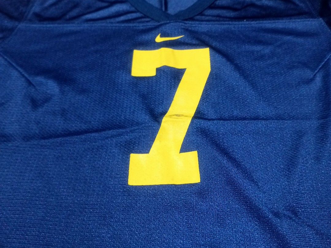 VINTAGE TEAM NIKE MICHIGAN WOLVERINES #7 (Category: Activewear) located in Calamba. Submitted by lostandfoundoutfitters (Listing ID 1420900565, Image 3). Description: Dimes: 19 x 24 Condition: 9/10 No Issue: Need Wash Only! Authentic 💯 Collectible 💯 Hand Picked •ITEMS ARE FROM THRIFT SHOP SO LIMIT YOUR EXPECTATIONS. •WASH THE CLOTHES BEFORE WEARING. •BUY AT YOUR OWN RISK. • COLOR MAY VARY DUE TO LIGHTINGS. MINSAN GAWA NG CAMERA! BUY @ YOUR OWN 