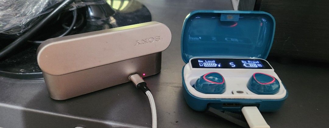 Wireless Earbuds with Charging Case