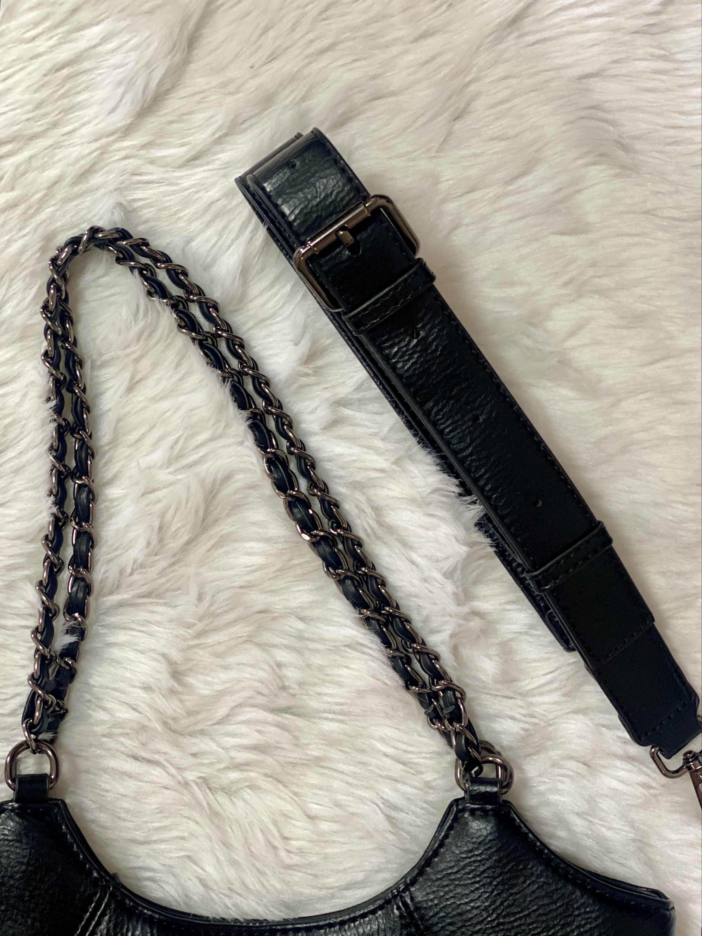 YSL Black Shoulder Bag with Chain Strap (Category: Luxury Bags & Wallets) located in Taguig. Submitted by prelobyjen (Listing ID 1420784620, Image 3). Description: - Black shoulder bag - Chain strap and adjustable strap included - Quilted design on the bottom - Features the YSL logo - Multiple interior compartments with zipper closures - Detachable shoulder strap for different carrying styles - Not orig so price is slightly negotiable.