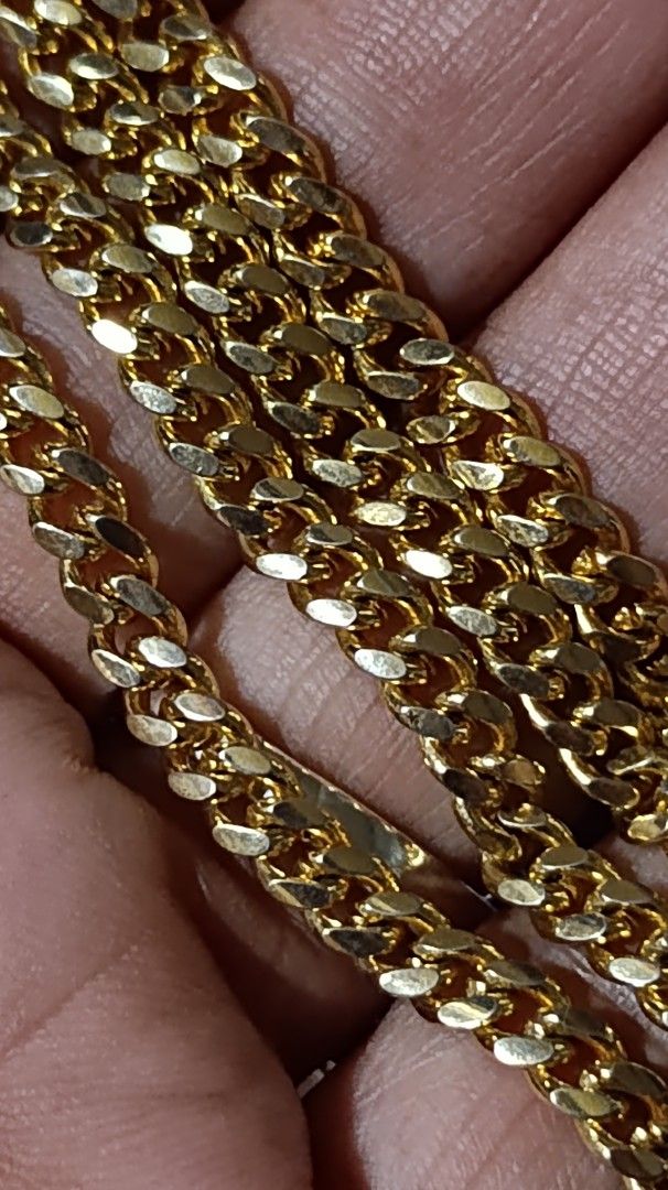 18KGP Curb Chain Necklace (Category: Necklaces) located in Gingoog City. Submitted by ThePurpleBox (Listing ID 1421101862, Image 3). Description: .