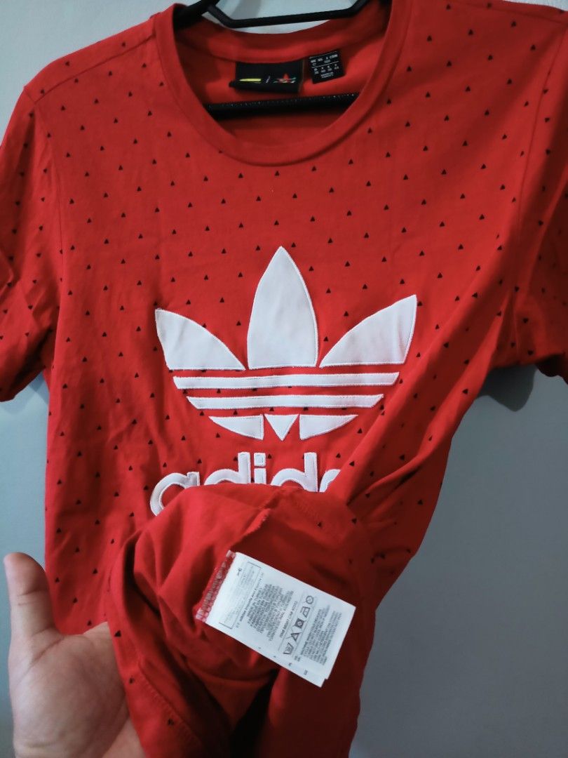 Adidas Shirt Pharrell Williams Edition Red (Category: Tshirts & Polo Shirts ) located in Rosales. Submitted by brandeduseditems (Listing ID 1421039675, Image 3). Description: Adidas Shirt Pharrell Williams Edition Red/White Large In good condition. .