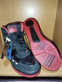adidas gazelle silver green womens Star Wars x Nanzuka x adidas Star Wars x Nanzuka x adidas NMD R1 Darth  Vader IE6000