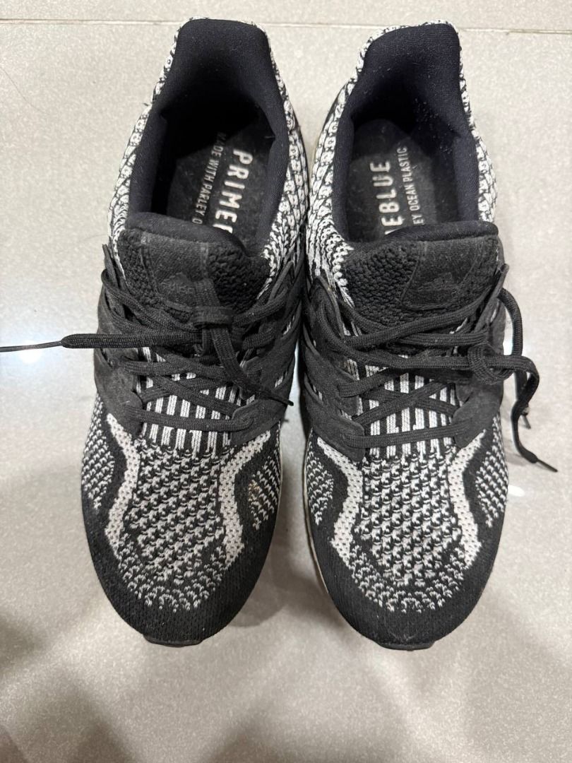 Adidas Ultraboost 5.0 DNA (Category: Sneakers) located in Pasig City. Submitted by teckybirdss (Listing ID 1421011860, Image 1). Description: Size: 9.5 US ✅ Ultraboost 5.0 DNA Comes with no box RFS: Decluttering Need space Via delivery/meet up in Robinsons Magnolia/Tomas Morato Area.