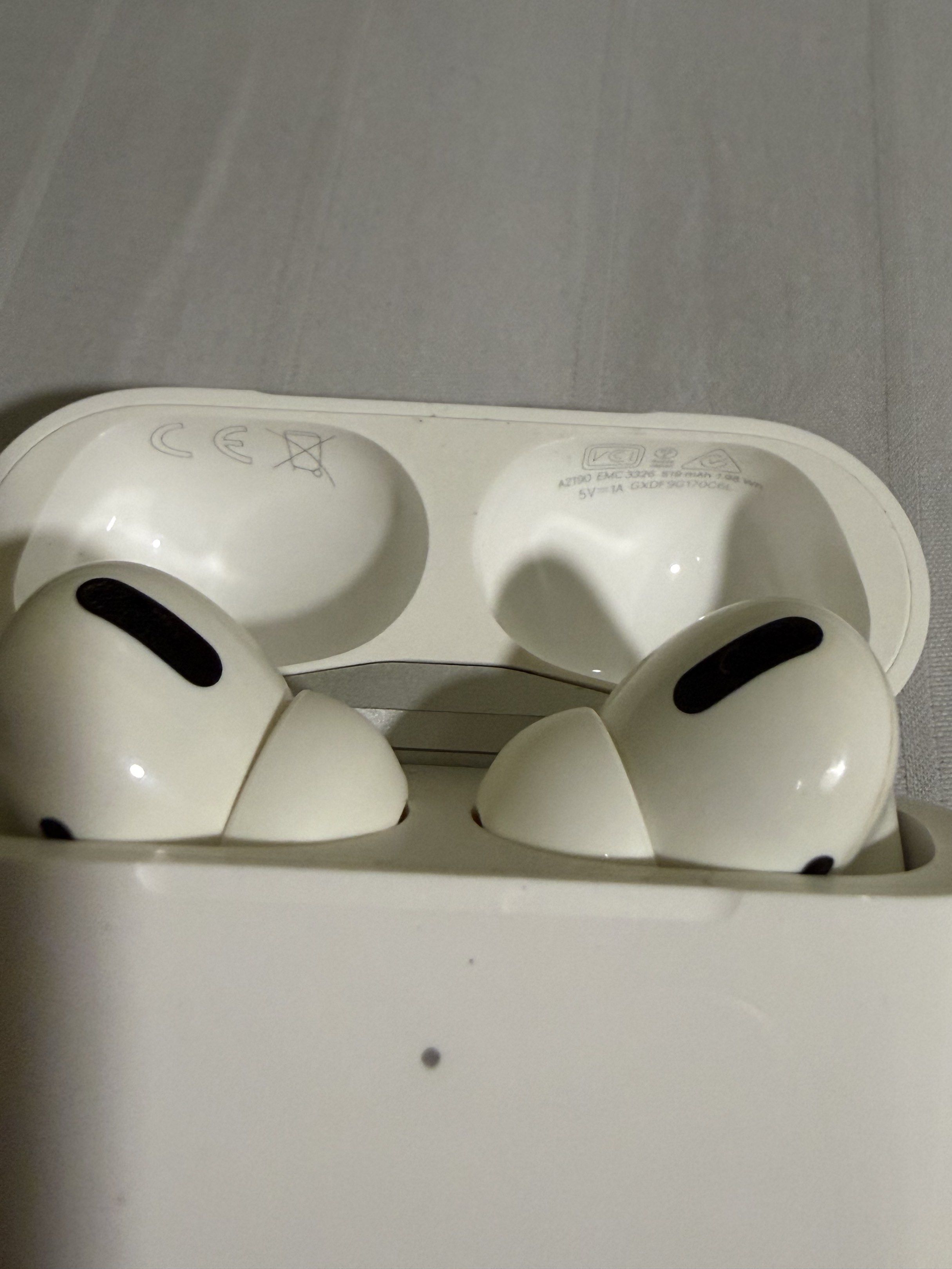 AirPods Pro 265561377069187113