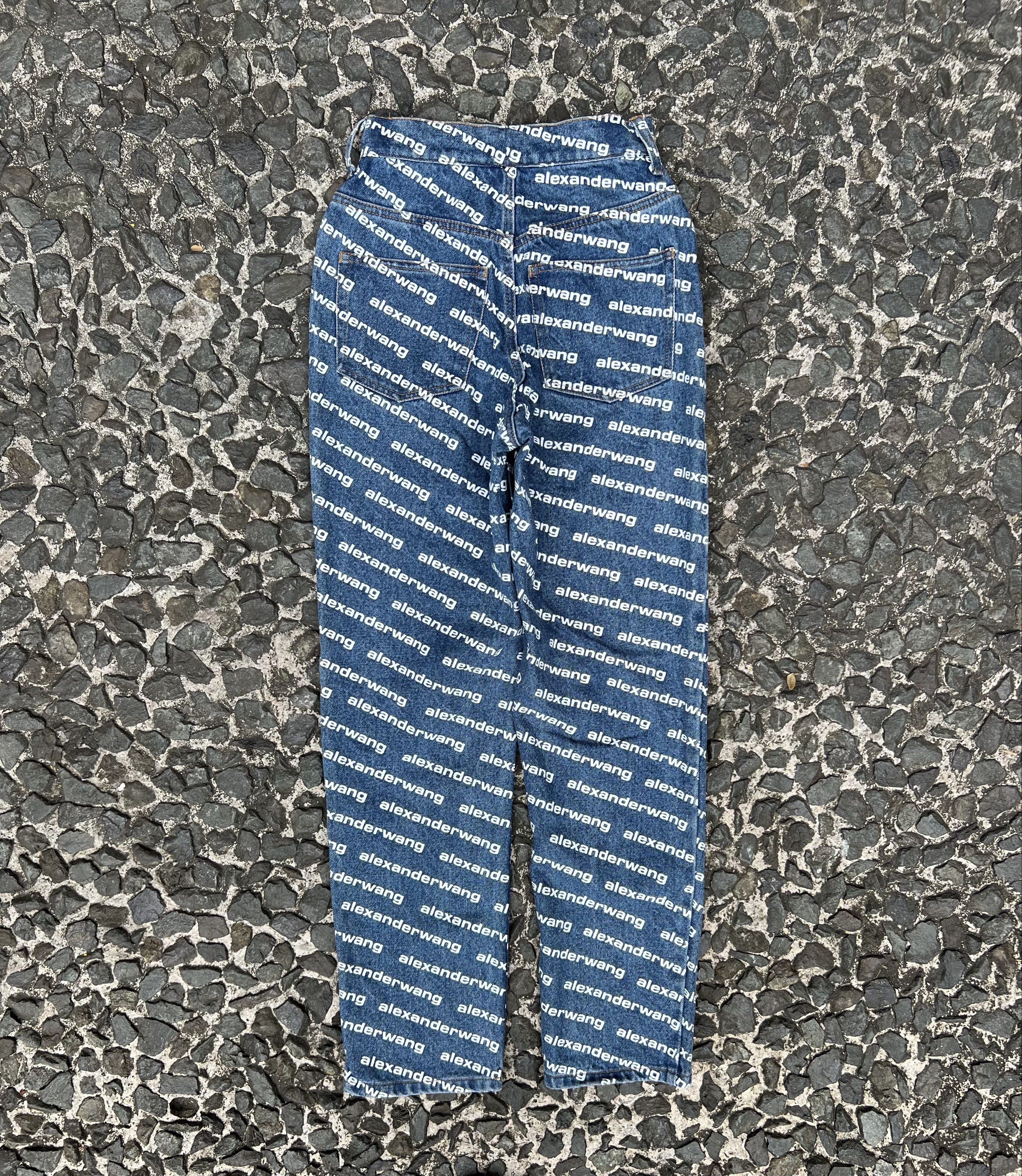 Alexander Wang Blue Buff Classic High Rise Jeans (Category: Other Bottoms) located in Quezon City. Submitted by shanks. (Listing ID 1421038053, Image 2). Description: Alexander Wang Blue Buff Classic High Rise Jeans Size : 25 Dimensions : Length : 38.5 Inseam : 27 Leg opening : 6.5 Knee : 8 Thigh : 10 Front rise :11 Waistline : 24 Issue : None .