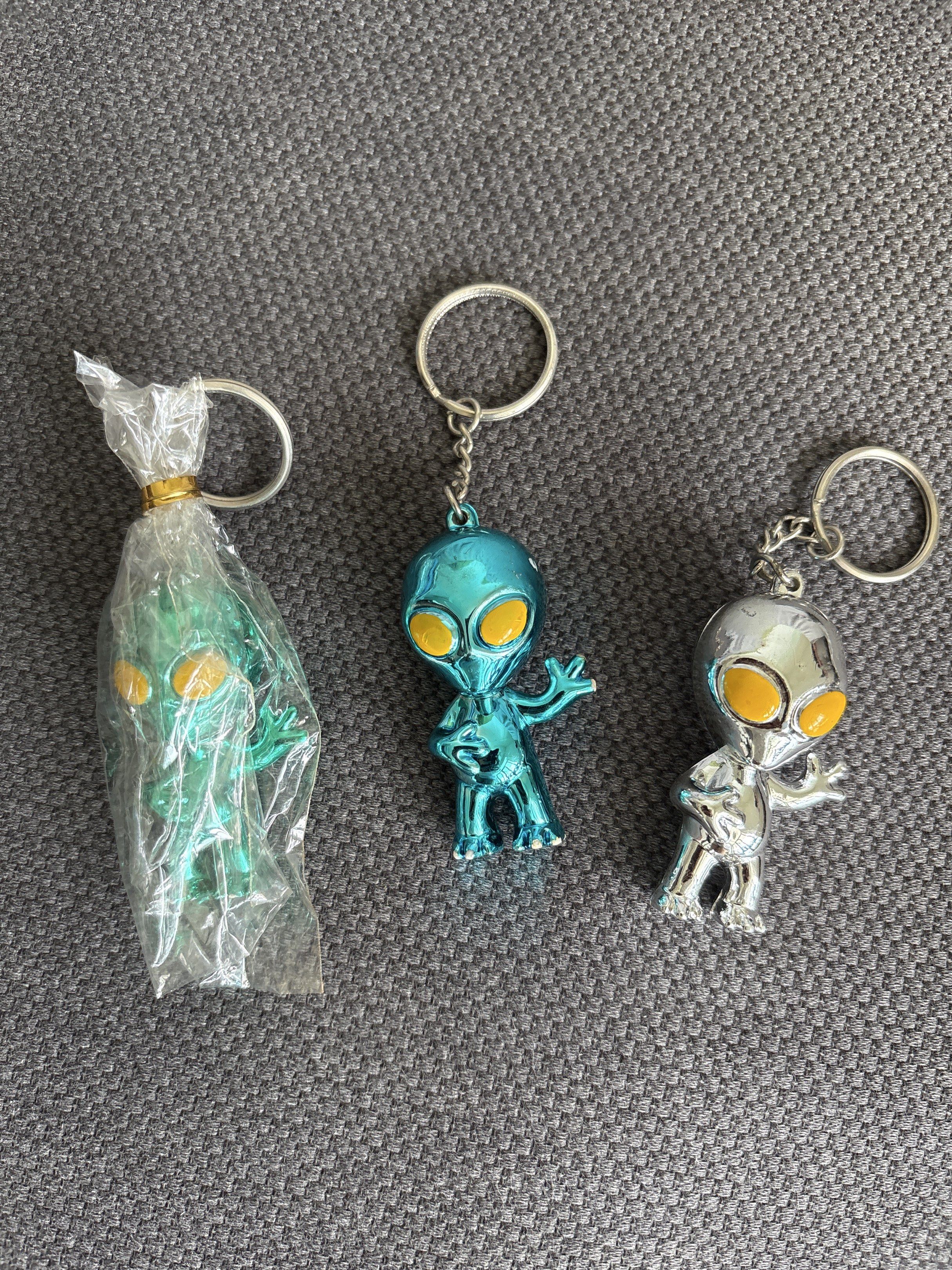 Alien Keychains - Set of 3, Hobbies & Toys, Memorabilia & Collectibles ...