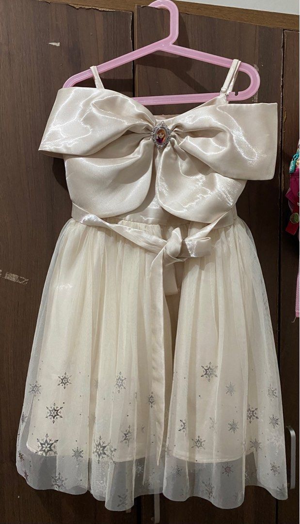 Anna Frozen Dress (Category: Babies & Kids Fashion) located in Iloilo. Submitted by declutterbykid (Listing ID 1421079201, Image 1). Description: Bought at Sm Department store Used only once .