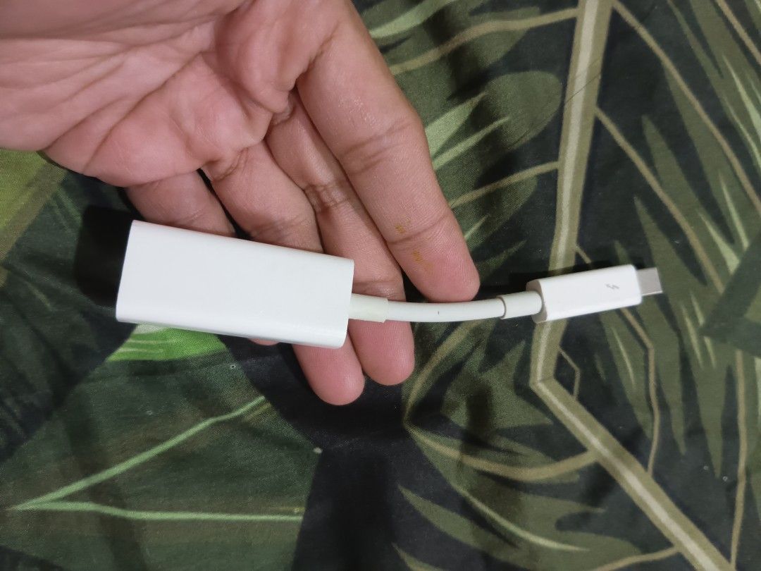 Apple Ethernet Lan adapter (Category: Networking) located in Quezon City. Submitted by markgolveo (Listing ID 1420991815, Image 2). Description: Apple Ethernet Lan adapter.