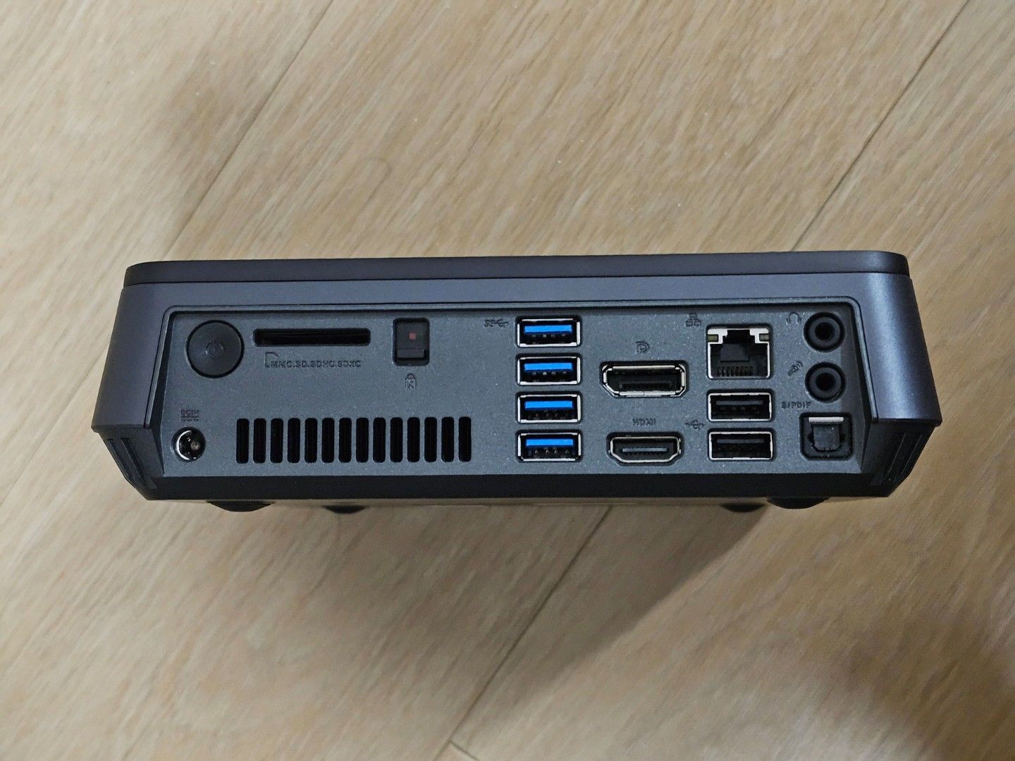 Asus VivoPC VM62N65605202904577111
