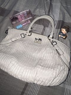 (Category: ) located in . Submitted by chlo_0925 (Listing ID 1418962044, Image 1). Description: .