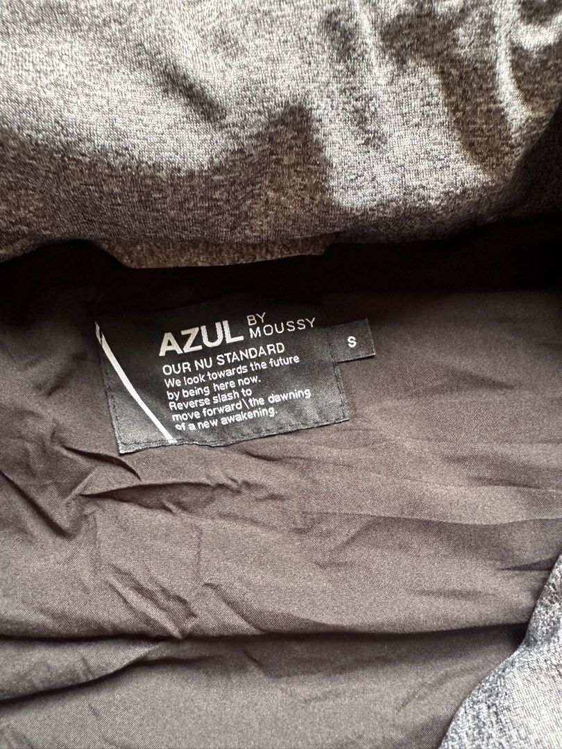Azul by Moussy Puffer Vest - Size S (Category: Coats, Jackets and Outerwear) located in Paranaque City. Submitted by powtata (Listing ID 1421024032, Image 2). Description: - can fit up to Large.