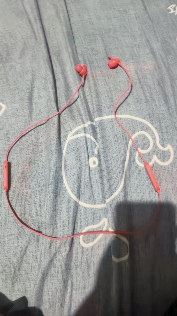 Beats Wired Earphones - Red (Category: Earphones) located in Bay. Submitted by peterrss (Listing ID 1421075017, Image 1). Description: Selling my authentic Skullcandy Jib+ Wireless Earbuds. Great for workouts, commuting, or casual listening! Color: Vibrant Red Features: Bluetooth® Wireless Technology Up to 6 Hours of Battery Life Splash Resistant (Perfect for gym/sweat) In-line Microphone & Remote (Call, Track, Volume Control) Secure FitFin™ Gels