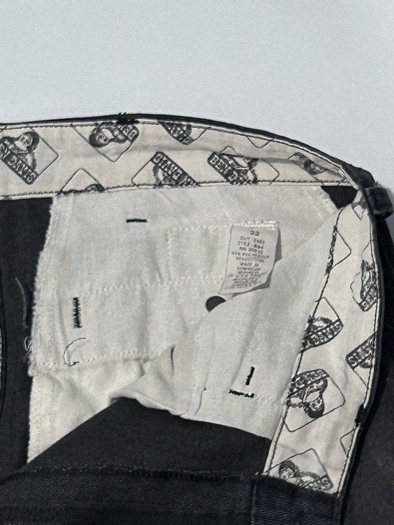 Ben Davis Pants (Category: Jeans) located in Muntinlupa City. Submitted by ygiez.211 (Listing ID 1421115388, Image 3). Description: Dimes: 33 W x 38 L Color Rate: 9/10 Issue: check on comsec Excellent Condition .