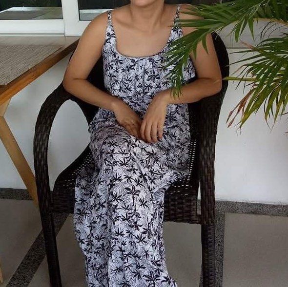 Black and White Palm Trees Maxi Dress (Category: Dresses) located in Quezon City. Submitted by tianaa_ (Listing ID 1421100439, Image 2). Description: Size S.