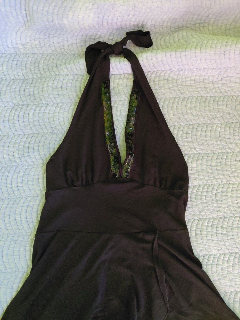 Black halter assymetrical mini dress (Category: Dresses) located in Koronadal. Submitted by shetries (Listing ID 1421072188, Image 3). Description: Small to medium top/short dress (upper thighs length) no flaws.