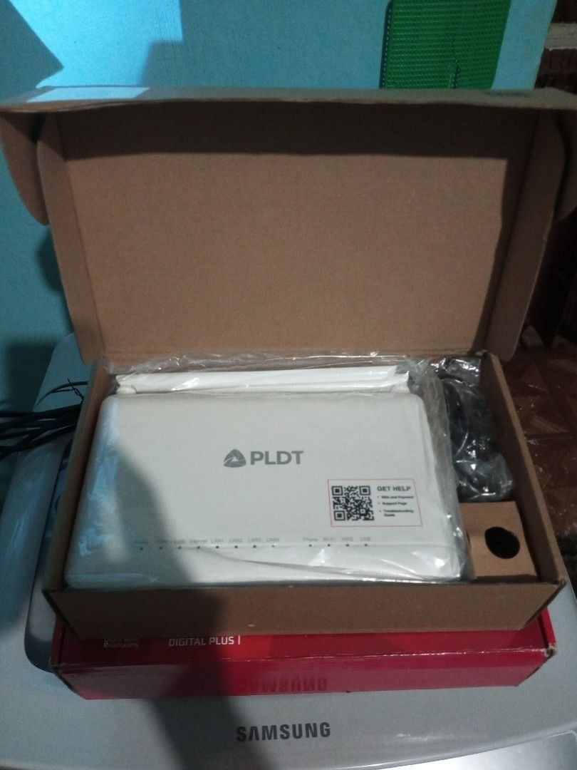 Cignal TV Box HD and PLDT Fiber Router, Computers & Tech, Parts ...