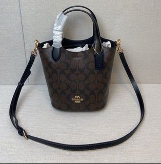 (Category: ) located in . Submitted by ljlux (Listing ID 1421066972, Image 1). Description: .