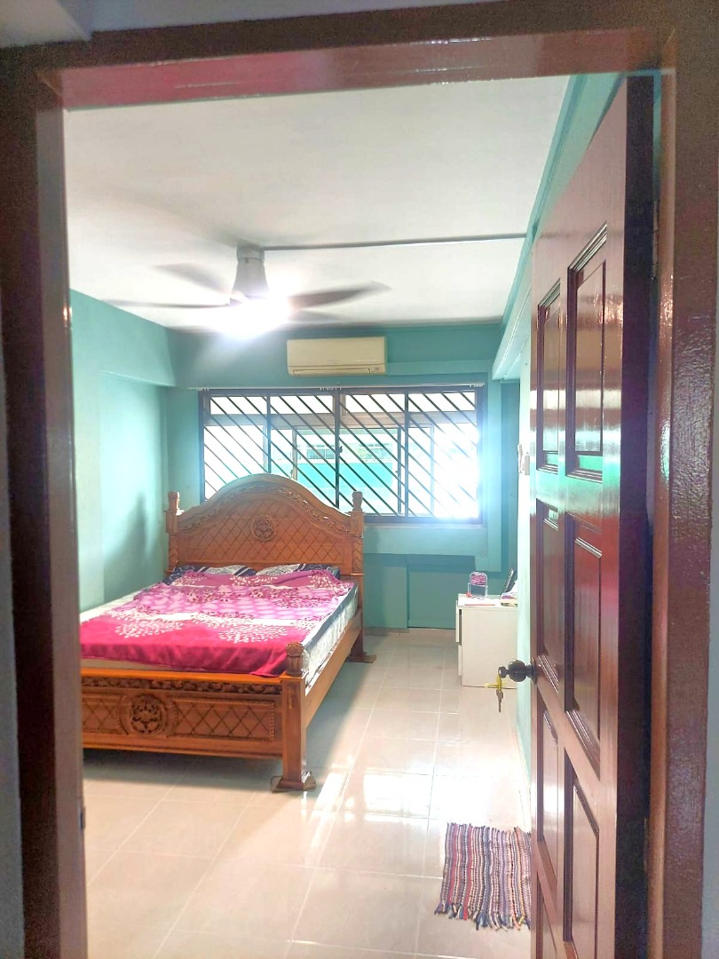 (Category: ) located in . Submitted by your_rental_specialist (Listing ID 1420972922, Image 1). Description: .