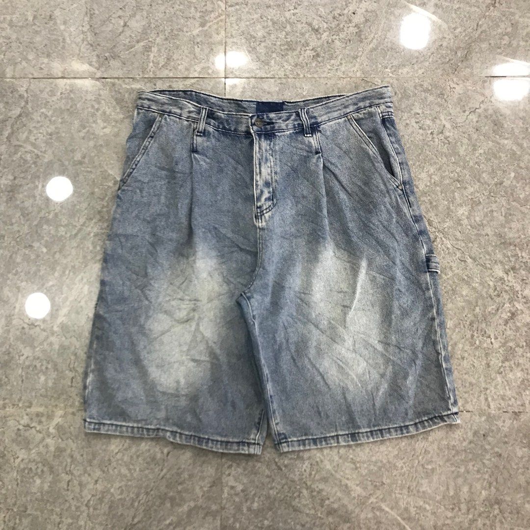 Dimitri Black Carpenter Jorts (Category: Shorts) located in Bacolod City. Submitted by cdargg (Listing ID 1421084708, Image 1). Description: Dimitri Black Carpenter Jorts Size 4 Dimes: Waist 36 Length 24 Hem 13 Excellent No Issue .