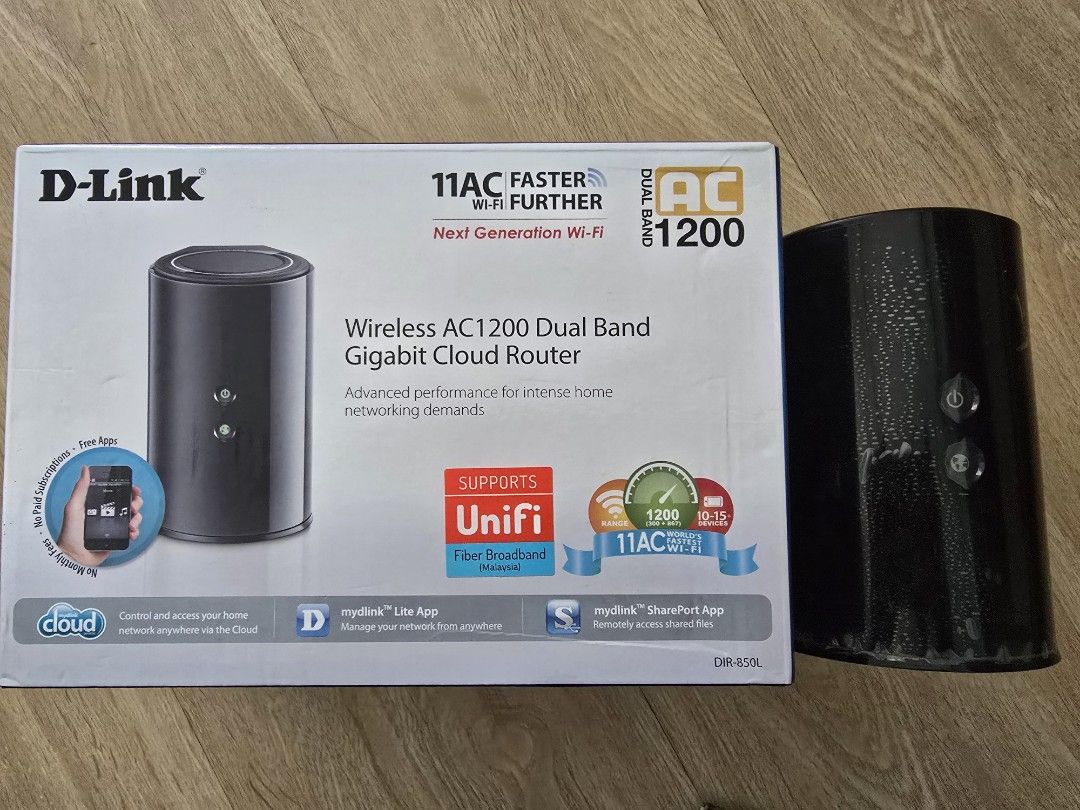 D-Link Wireless AC1200 Dual Band Gigabit Cloud Router - Total 2 units