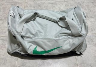 (Category: ) located in . Submitted by cerisi.sg (Listing ID 1421101275, Image 1). Description: .