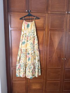 (Category: ) located in . Submitted by secondhandtreasuressg (Listing ID 1421026927, Image 1). Description: .