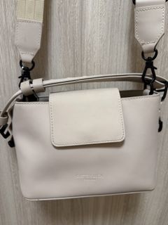 （分類：）位於 。 由 yann0509 提交（商品編號 1421044557，圖片 1）。簡介： 。
