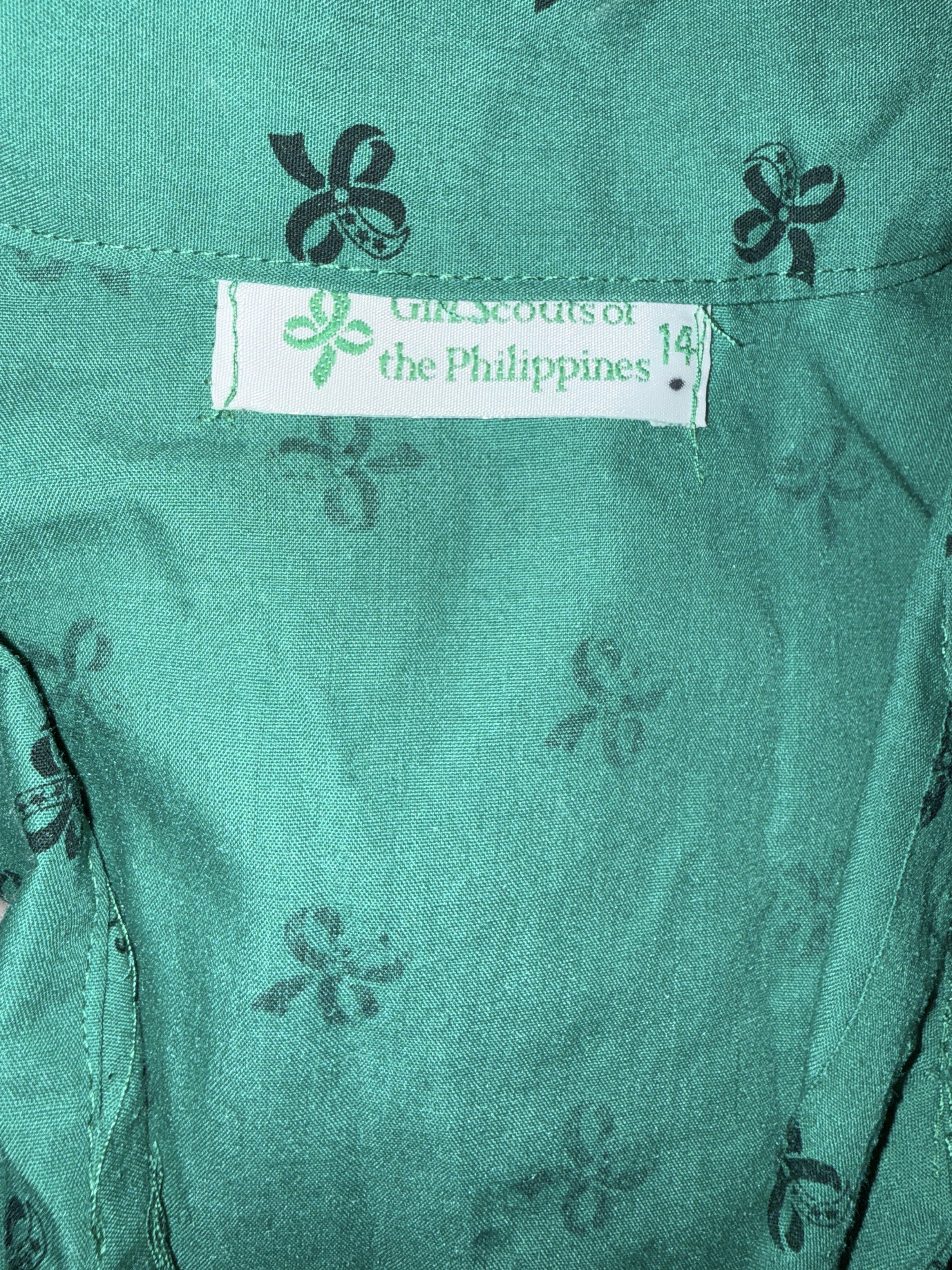 Girl Scout Uniform Set with hat (Category: Babies & Kids Fashion) located in Manila. Submitted by stufforyou2008 (Listing ID 1420981714, Image 2). Description: Preloved Girl scout dress with matching hat — perfect for school activities, events, or costume day. • Color: Green • Includes: Dress + Hat • Condition: Very good • Size: 14 (best suit for 8-10yo Shipping not included Message me if interested! 😊.