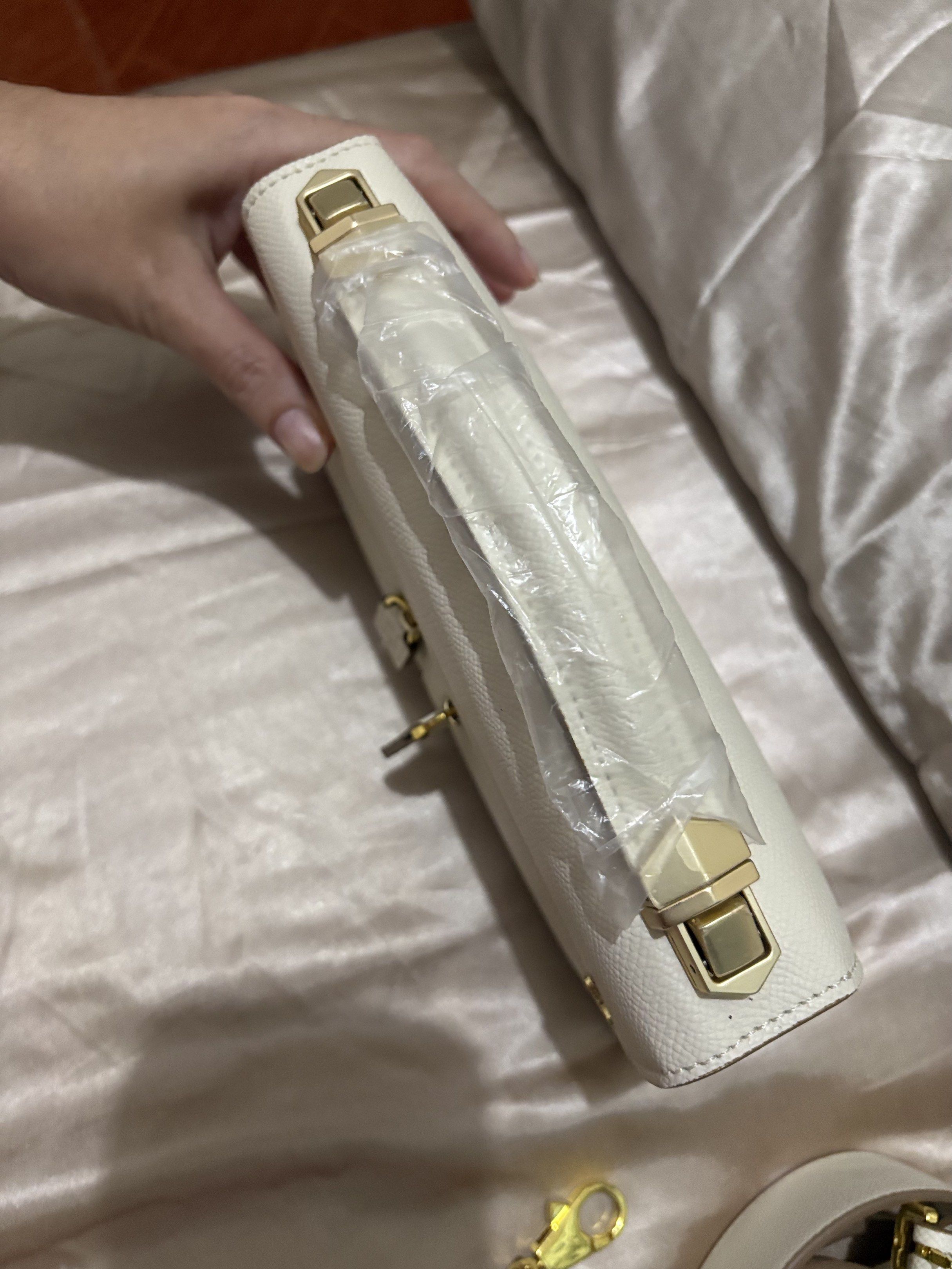 House of little bunny Harmony, Luxury, Bags & Wallets on Carousell