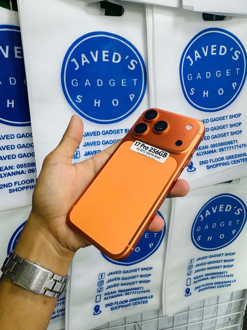 Iphone 17 Pro 256gb 100% batt FU NTC No issue All working (Category: iPhone 17 Series) located in San Juan City. Submitted by javedsgadgetshop (Listing ID 1421050294, Image 3). Description: INSTALLMENT OPTIONS : SPAY LATER / GGIVES / CREDIT CARD! WE BUY AND SELL SO PWEDE MAGBINTA OR SWAP ! Quick Specs : 💵 Iphone 17 Pro •256gb •NTC Variant •100% batt health •Factory Unlock •99% Smoothness •No hidden issue | No Repaired •100% Authentic | Not Refur