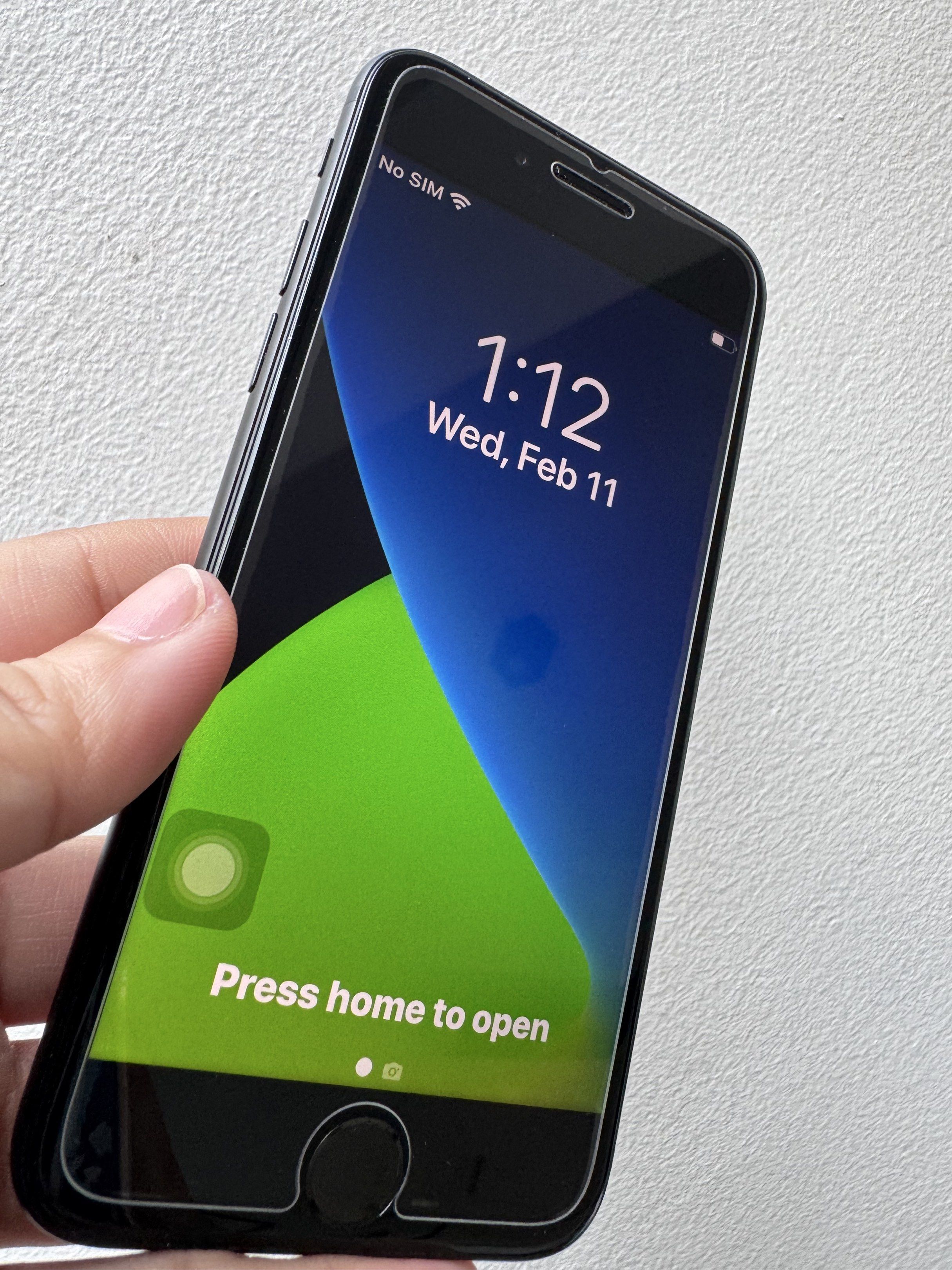 Iphone 6 32GB (Black) (Category: iPhone 7 Series) located in Pasay City. Submitted by siagrace (Listing ID 1420983272, Image 2). Description: Iphone 7 - 32 GB (Black) 32GB iPhone 7 90% battery health Home touch/Touch ID is WORKING at malutong pa. NO ISSUE Malinaw ang camera. Malakas ang sounds. Super goods na goods. RFS: extra phone lang sa bahay. For meetup: Any LRT or MRT Station. Preferred LRT Vito Cruz sa Jollibee or any location. .