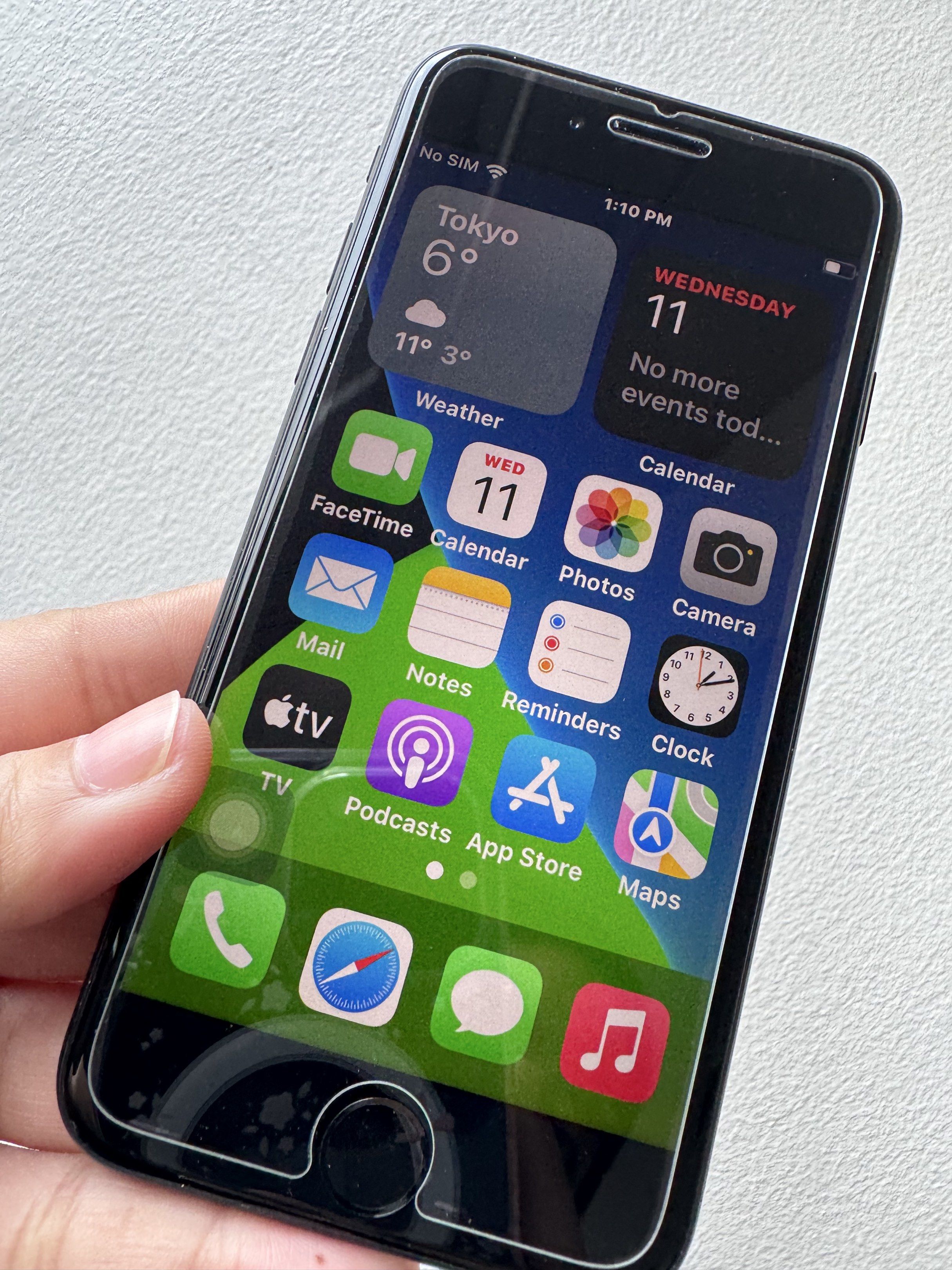 Iphone 6 32GB (Black) (Category: iPhone 7 Series) located in Pasay City. Submitted by siagrace (Listing ID 1420983272, Image 1). Description: Iphone 7 - 32 GB (Black) 32GB iPhone 7 90% battery health Home touch/Touch ID is WORKING at malutong pa. NO ISSUE Malinaw ang camera. Malakas ang sounds. Super goods na goods. RFS: extra phone lang sa bahay. For meetup: Any LRT or MRT Station. Preferred LRT Vito Cruz sa Jollibee or any location. .