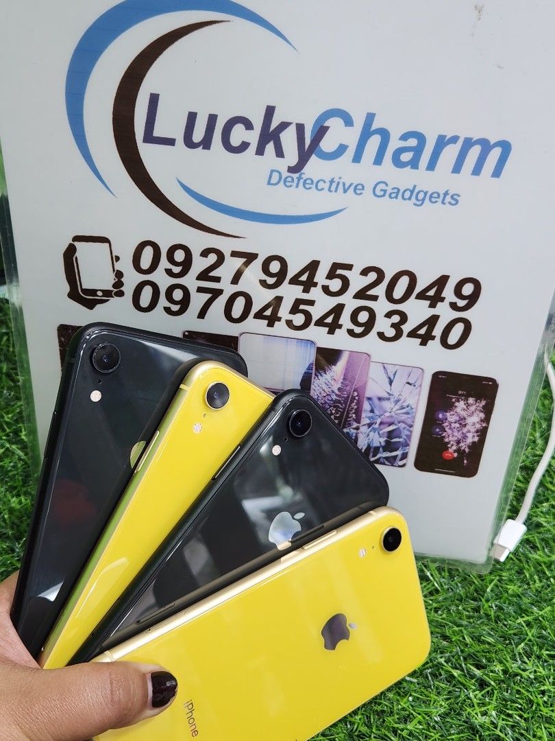 iPhone XR 64gb (Category: iPhone X Series) located in Manila. Submitted by lucky.charm.gadgets (Listing ID 1421067850, Image 1). Description: iPhone XR 64gb BUY PASS (WIFI USED ONLY) PEDE SA NO BUDGET NA NANGANGARAP NANG iPHONE! BAWAL SA NANGARAP PERO MAARTE! NO HIDDEN APPLE I.D BATTERY MAKUNAT PA KAHIT SERVICE NA PEDE PANG BACK UP PHONE MAY TRUETONE NO FACE I.D HONEST ISSUE (ILALAGAY SA NOTE PARA AWARE KA) NOTE *BUY PASS FOR WIFI USE LANG SYA DI
