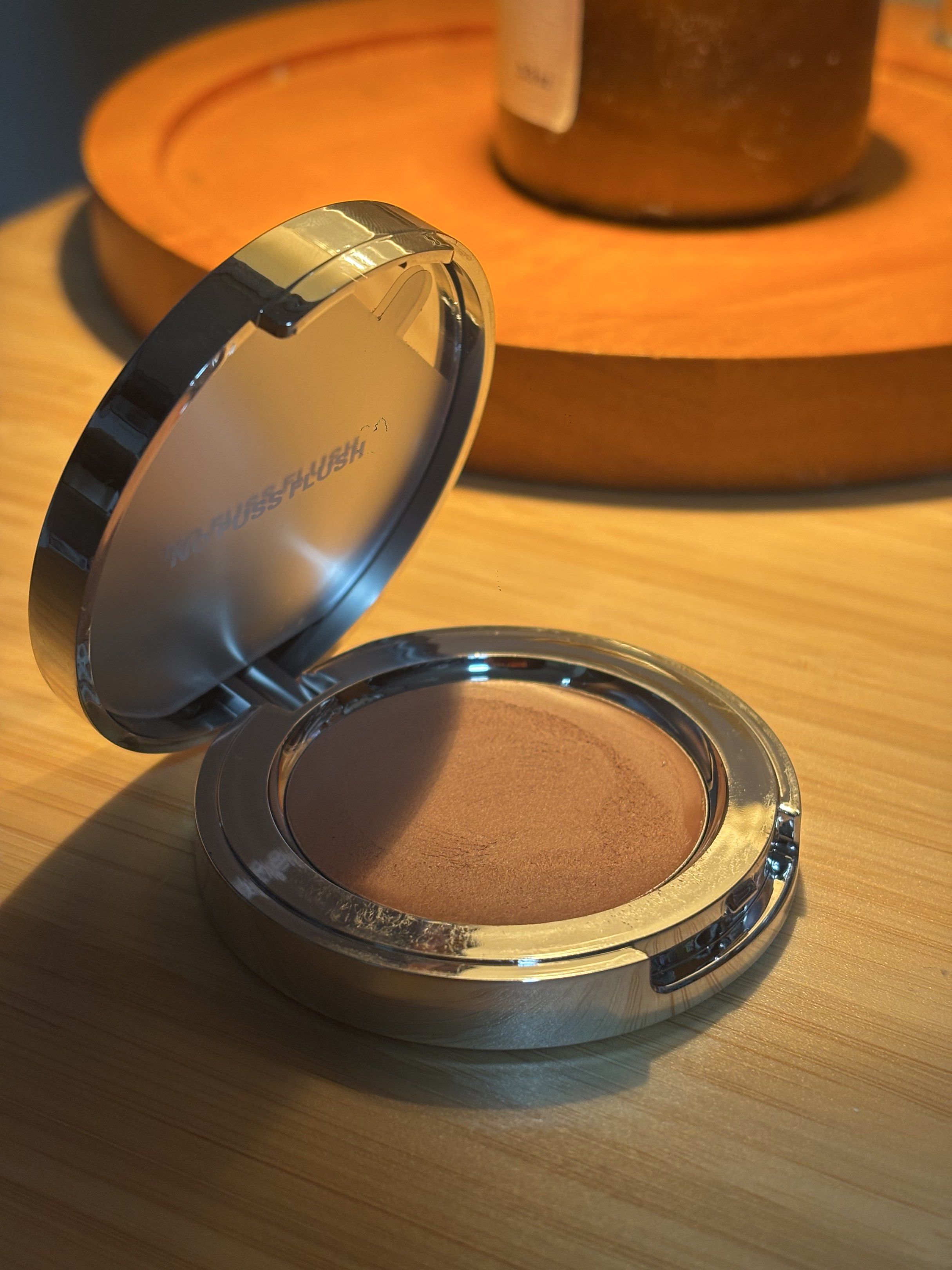 ISSY Crème Cheek Blush - Undress (Category: Makeup) located in Mandaluyong City. Submitted by gnocchiwoki (Listing ID 1421049306, Image 3). Description: 💌 Issy Creme Cheek Blush - Undress Mac True Harmony doop!! Swatched only RFS decluttering, not using anymore more Looks vvv good on morena skin Loc: Mandaluyong Courier: J&T / Gogo Xpress / Lalamove J&T shipping costs usually around 44 (metro manila) to 60-80 (outside mm) Feel free to ask questi