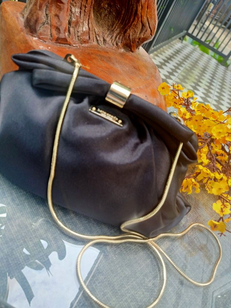 Kate spade (Category: Luxury Bags & Wallets) located in Manila. Submitted by julieramosoctober1 (Listing ID 1421016726, Image 3). Description: kate Spade Clutch/Sling excellent Condition.