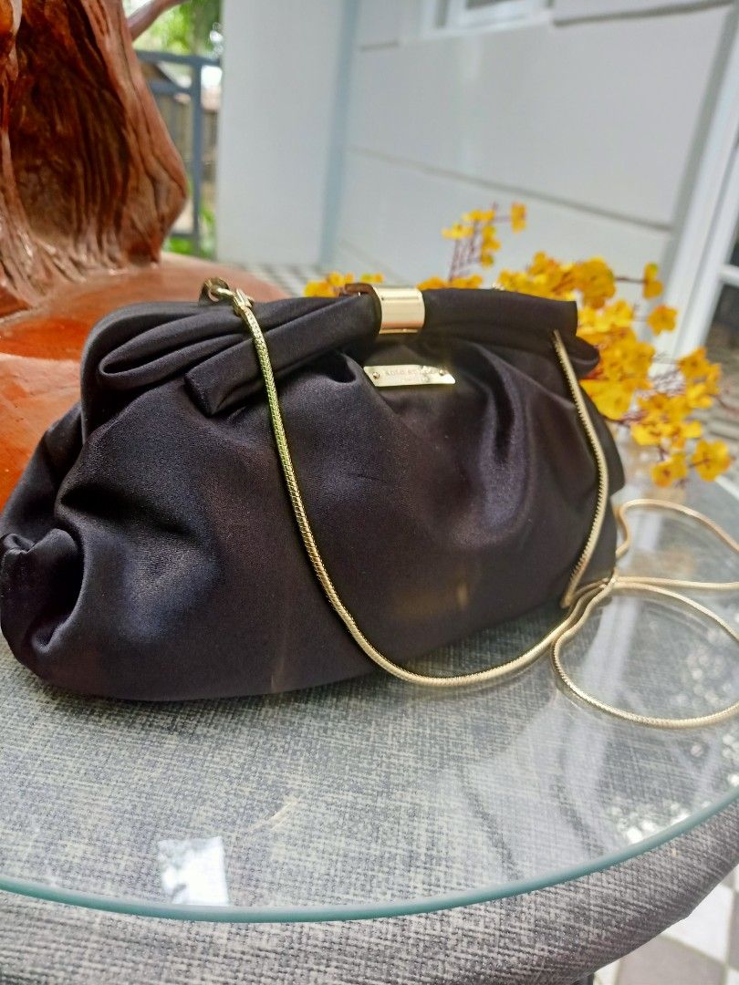 Kate spade (Category: Luxury Bags & Wallets) located in Manila. Submitted by julieramosoctober1 (Listing ID 1421016726, Image 1). Description: kate Spade Clutch/Sling excellent Condition.