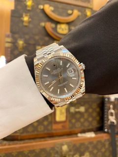 (Category: ) located in . Submitted by redrabbitluxury (Listing ID 1421081552, Image 1). Description: .
