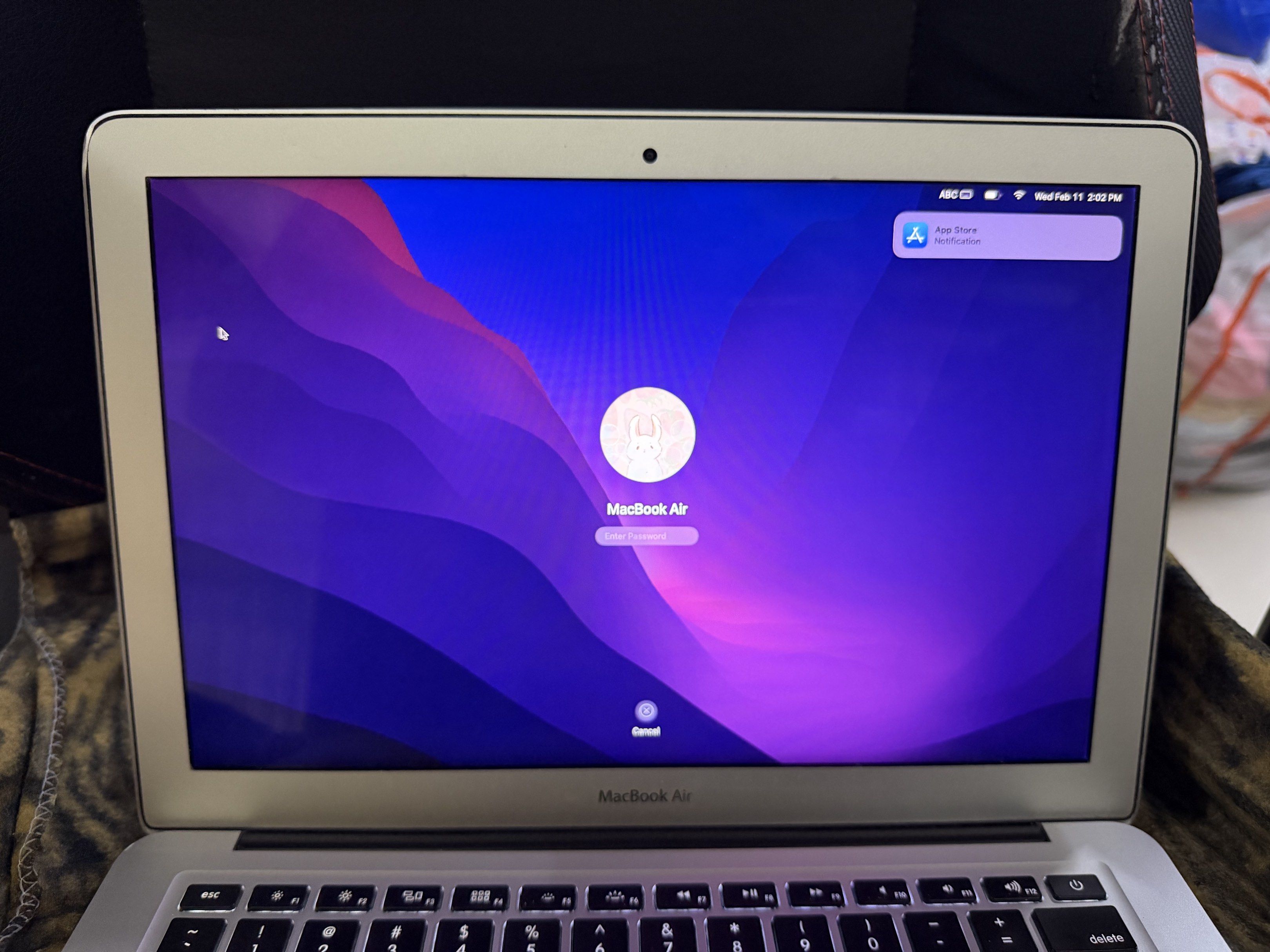Macbook Air 13 inch early 2015 (Category: Laptops & Notebooks) located in Quezon City. Submitted by sebdj (Listing ID 1420994824, Image 3). Description: Macbook Air Early 2015 13 inch 1.6ghz Dual core Core i5 4gb memory 121gb flash storage Comes with charger All flaws posted But works perfectly fine LOC 📍New Manila QC Thank you! .