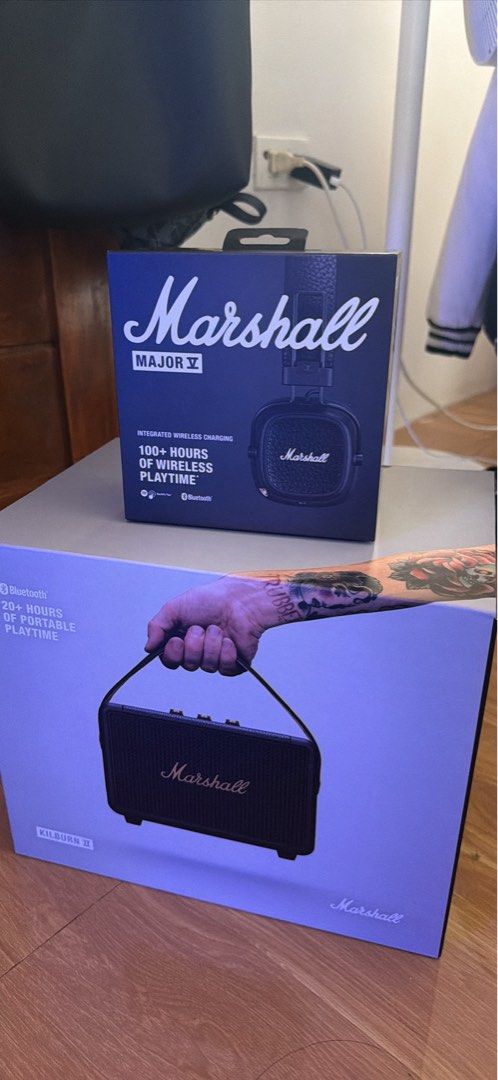 Marshall Kilburn II (Category: Soundbars, Speakers & Amplifiers) located in Taguig. Submitted by justineofalltrades (Listing ID 1420954830, Image 1). Description: Now selling this brandnew Marshall Kilburn II and Major V for only 15999php Loc: Taguig city.